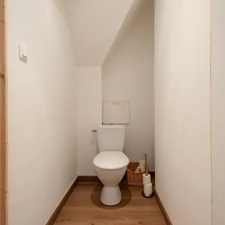 Entre Terre Et Jeanne D Arc Between Land And Sea * Wimille