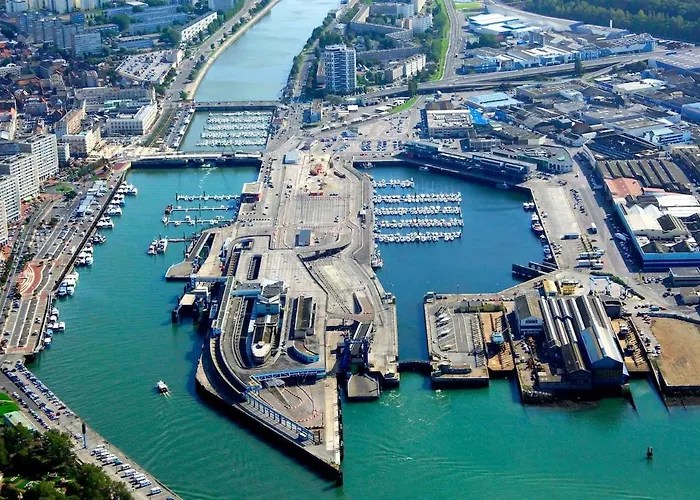 Entre Terre Et Jeanne D Arc Between Land And Sea * Wimille